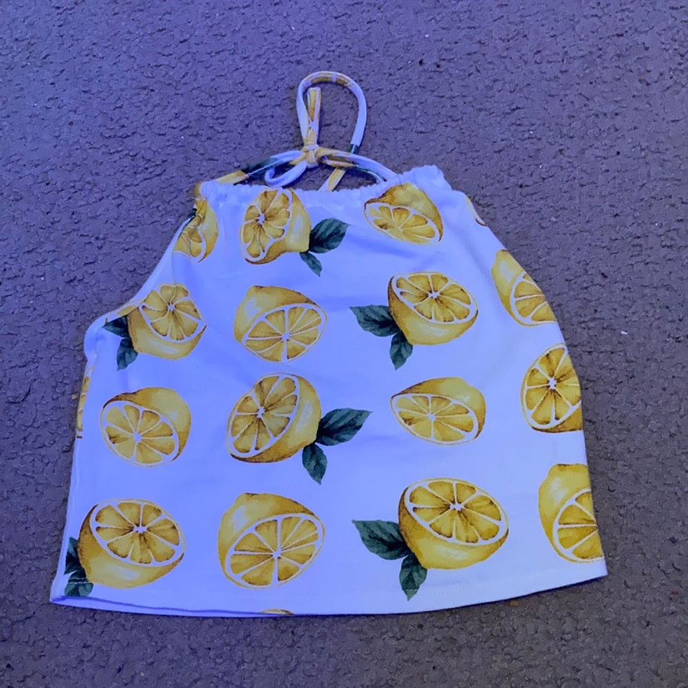 White and lemon top